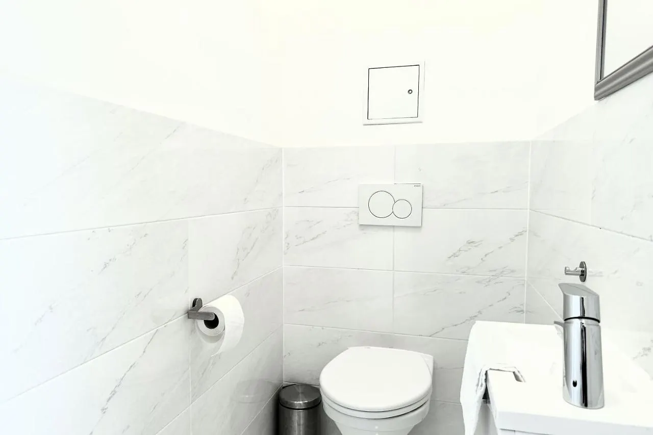 Apartamento Spacious Penthouse In Favoriten Viena
