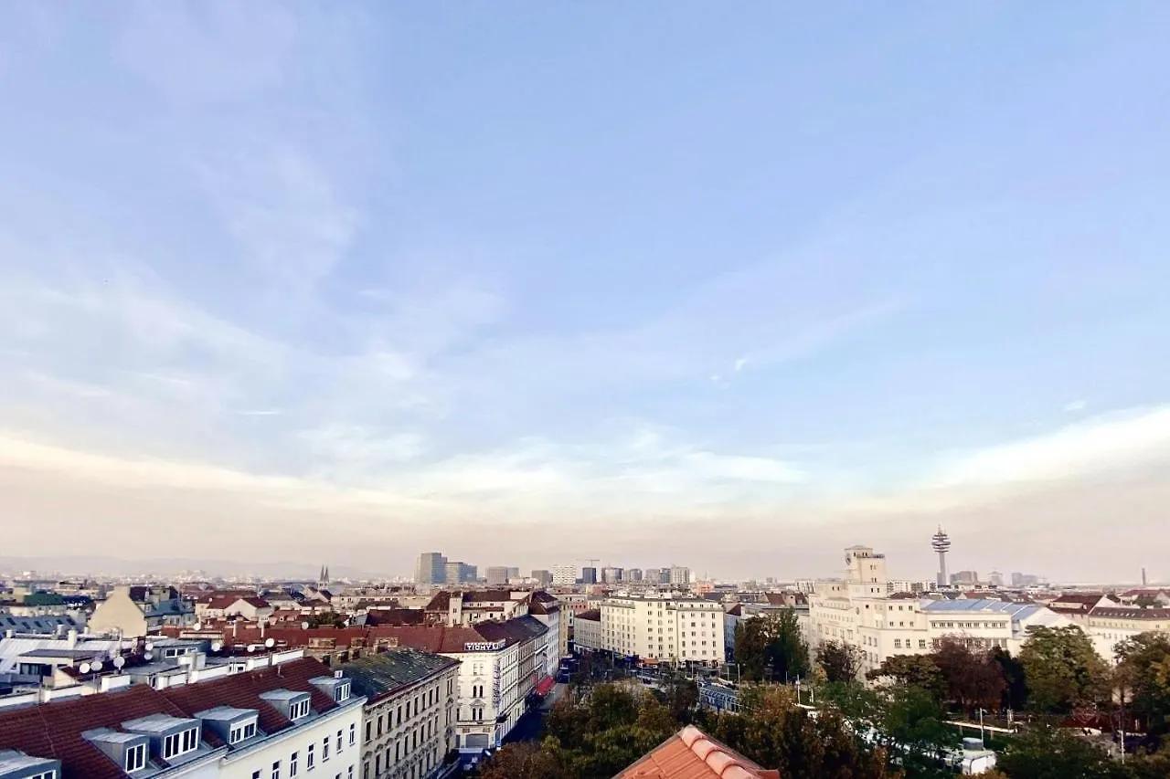Spacious Penthouse In Favoriten Viena 0*,  Austria
