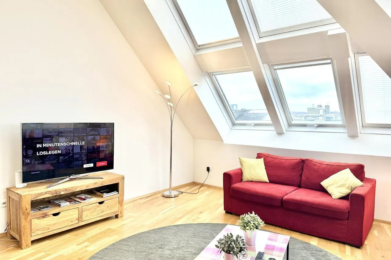 Spacious Penthouse In Favoriten Viena 0*,  Austria
